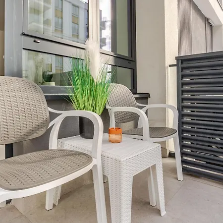 Waterfront - Na Vodi - Sensa