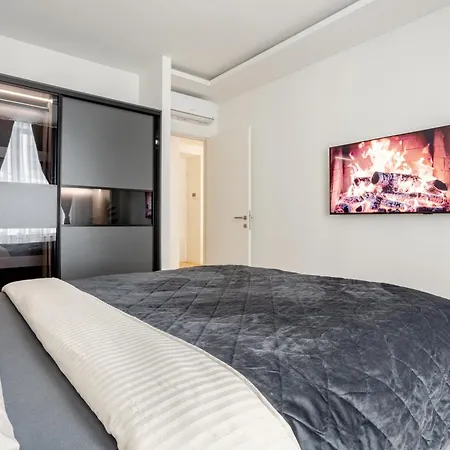 Waterfront - Na Vodi - Sensa *