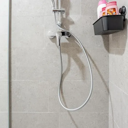 Waterfront - Na Vodi - Sensa